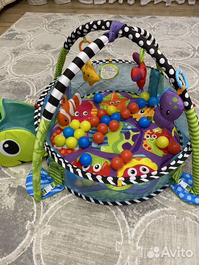 Развивающий коврик с шариками