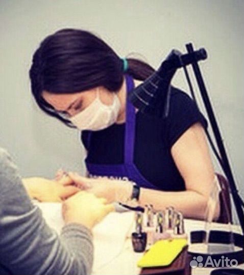 Мастер маникюра