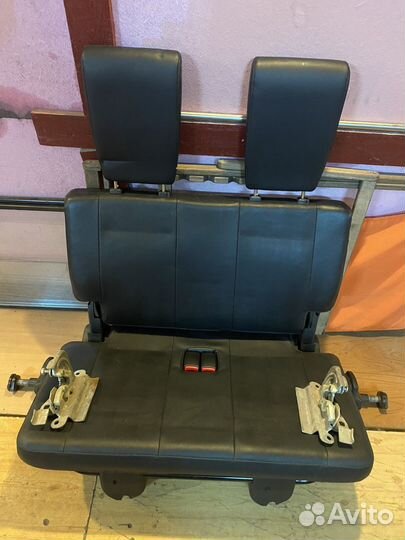 Третий ряд сидений mitsubishi pajero 4