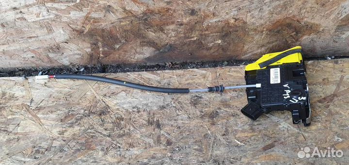 Замок двери задней правой Kia Sportage 2016-2021