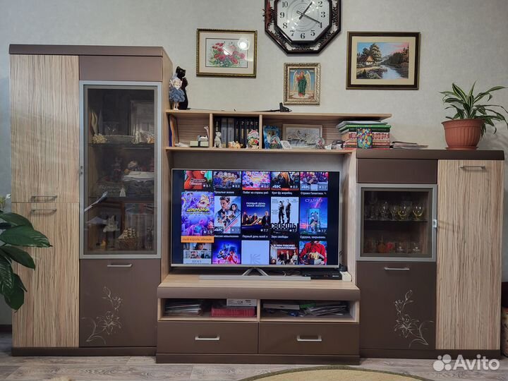 Стенка в гостиную