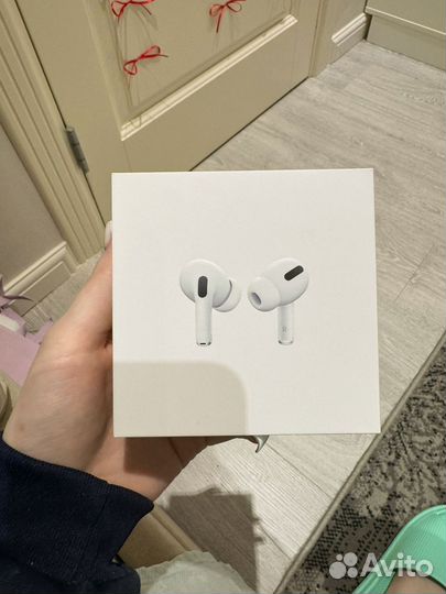 Коробка от наушников airpods pro