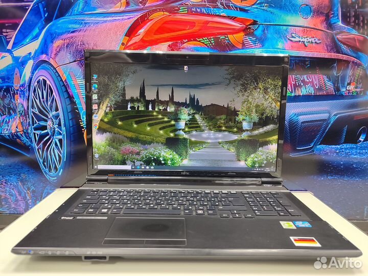 Ноутбук FullHD 17.3