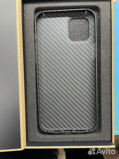 Карбоновый чехол iPhone 12 pro