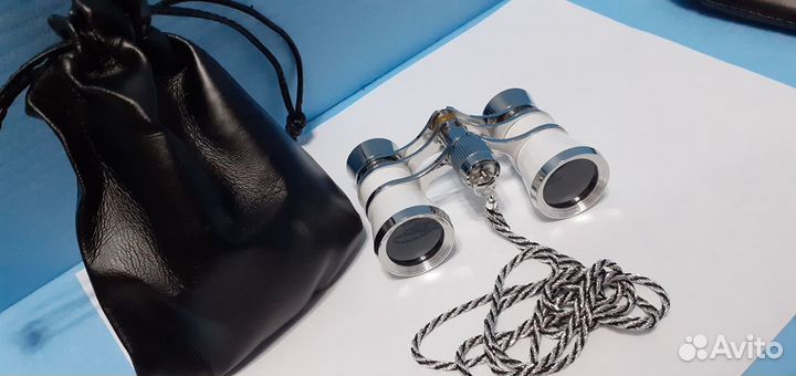 Театральный бинокль 