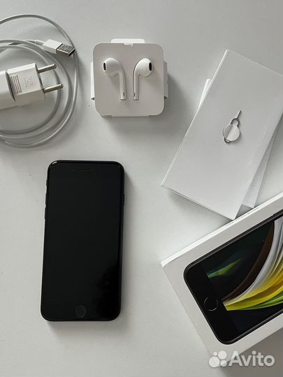 iPhone se 64gb 2020