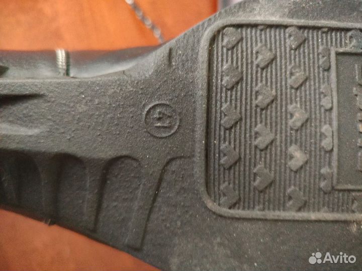 Лыжные ботинки atemi б/у