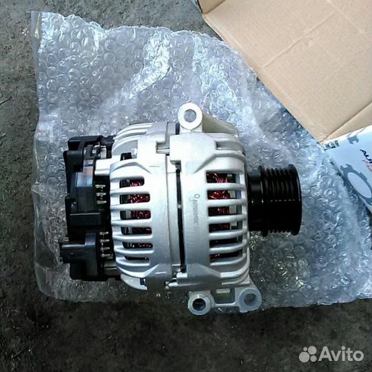 Генератор на Рено Логан Клио канго