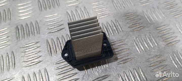 Б/У Резистор отопителя