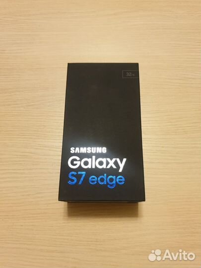Коробка от Samsung Galaxy S7 Edge