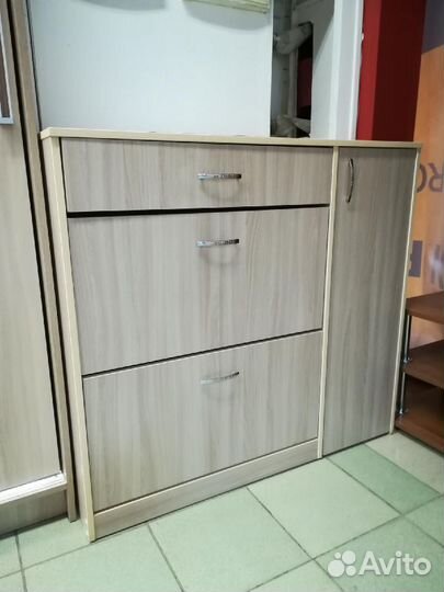 Новая обувница с дверью О-02