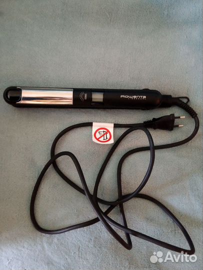 Выпрямитель для волос новый