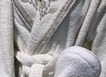 Халат банный женский, набор полотенец и тапочки