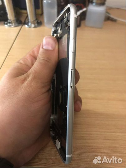 Корпус в сборе iPhone SE2020 белый