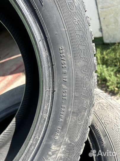 Gislaved Nord Frost 5 235/55 R17