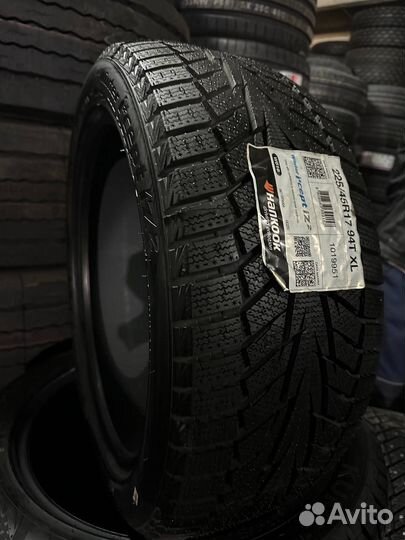 Hankook Winter I'Cept iZ 2 W616 225/45 R17 94T