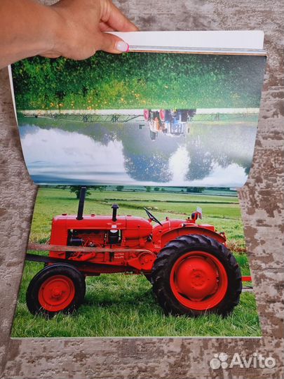 Книга - альбом Тракторы