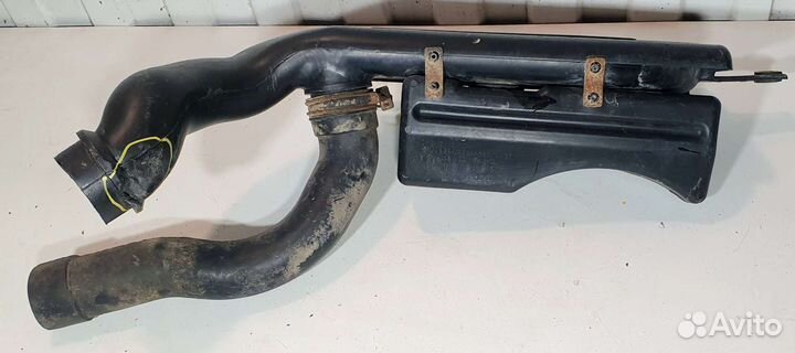 Воздухозаборник Kia Spectra