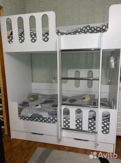 Кроватка двухярусная детская новая