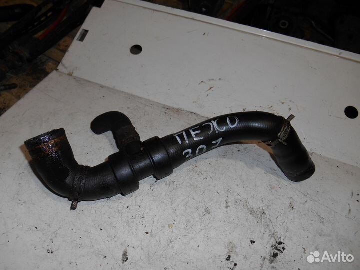 Патрубок тосольный с тройником Peugeot 307