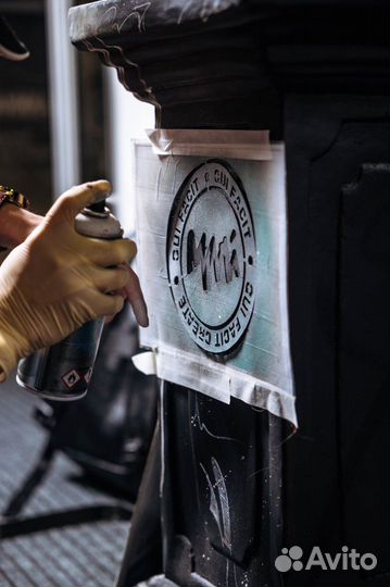 Дизайнер интерьера, граффити художник