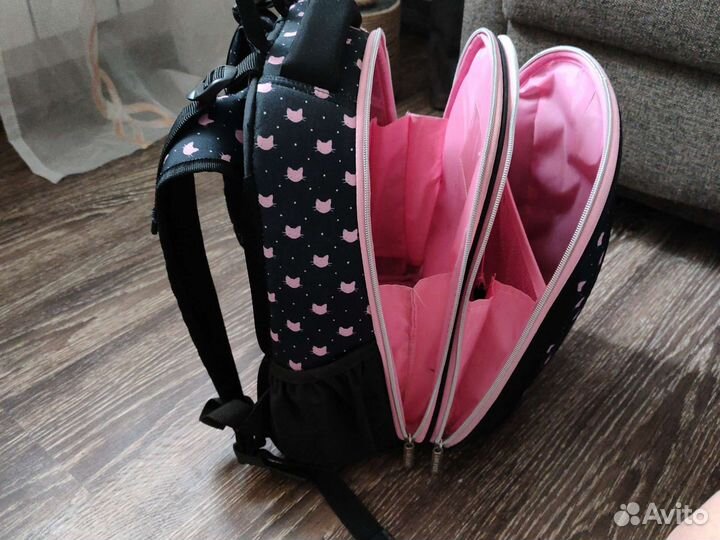 Рюкзак школьный