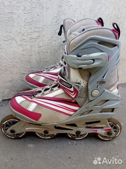 Лыжи, палки, ботинки для лыж