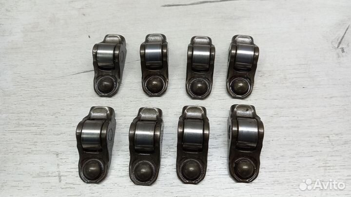 Рокера (коромысло клапана) Toyota Corolla