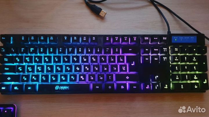Игровая клавиатура с подсветкой