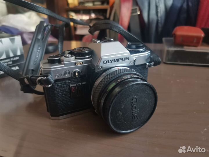 Зеркалка Олимпус ом 10 + об'ектив и аксессуары