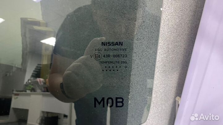 Nissan Qashqai j11 переднее правое стекло оригинал