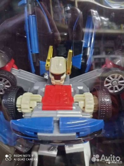 Тобот Тритан большой 30 см разные