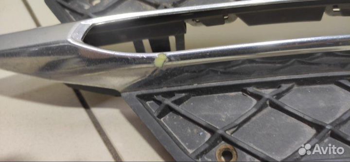 Решетка бампера передняя левая Mercedes-Benz