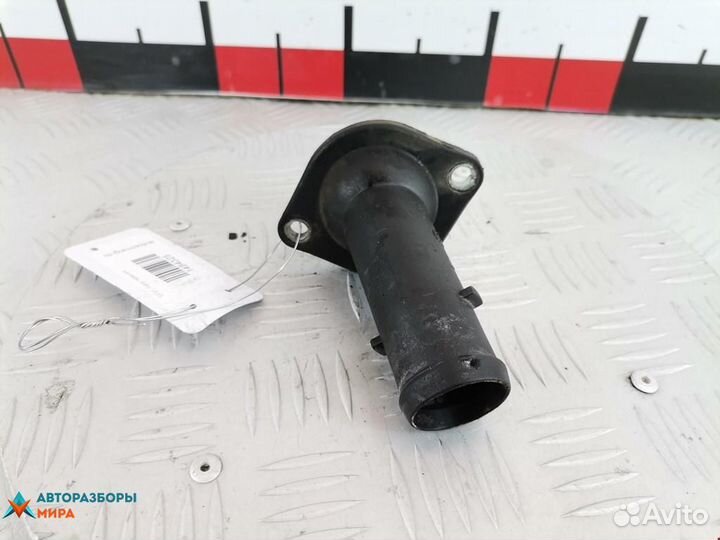 Корпус термостата Skoda Fabia (6Y) 2003 038121132D