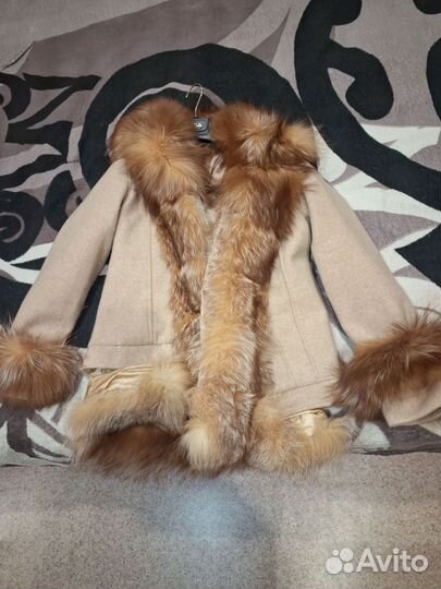 Пальто с натуральным мехом