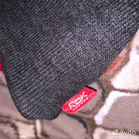 Шапка reebok двухсторонняя