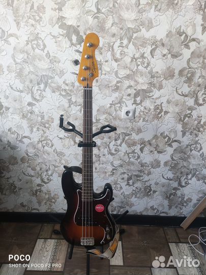 Fender squier Classic Vibe 60s P bass LRL 3-Tone S