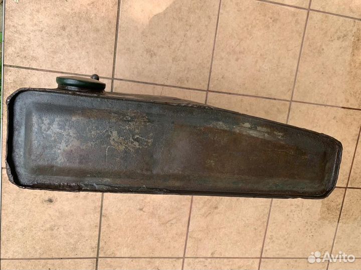 Бензобак на газ-67 ранних лет выпуска