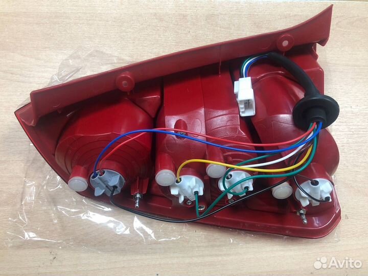 Фонарь задний правый Chevrolet Lacetti универсал