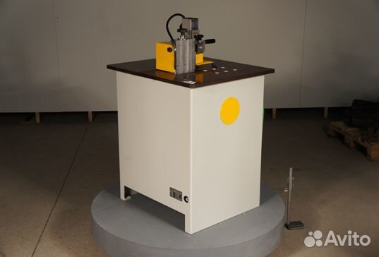 Фрезерный станок