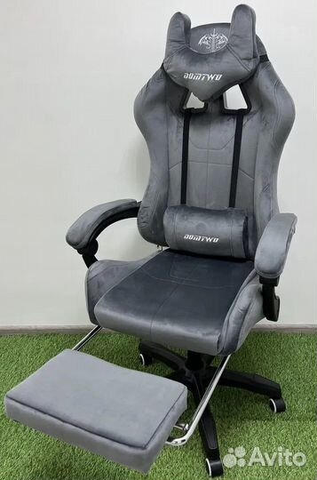 Игровое компьютерное кресло
