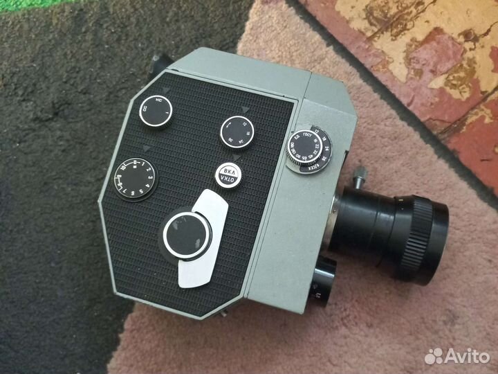 Кинокамера кварц