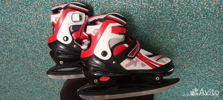 Коньки хоккейные