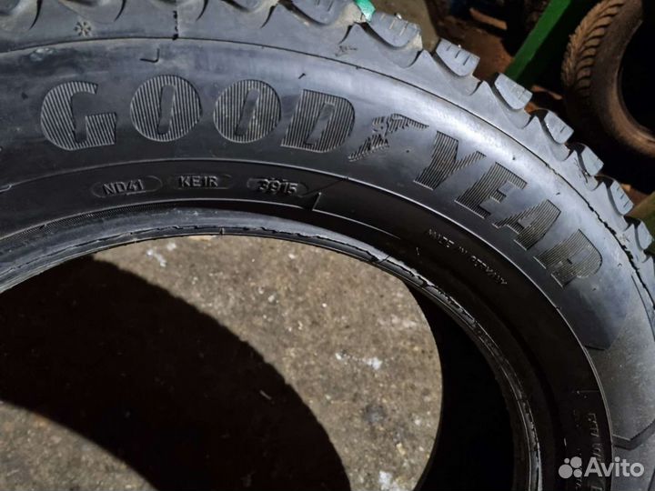 Goodyear Ultragrip Ice Arctic 225/60 R17 103T