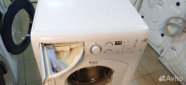Стиральная машина бу Hotpoint Ariston на гарантии