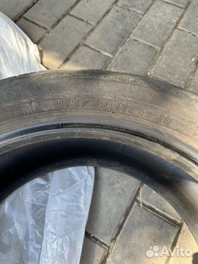 Yokohama E70B 215/55 R17 93V