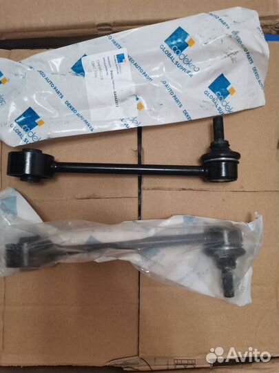 Стойка стабилизатора задн 84882373 Equinox Terrain