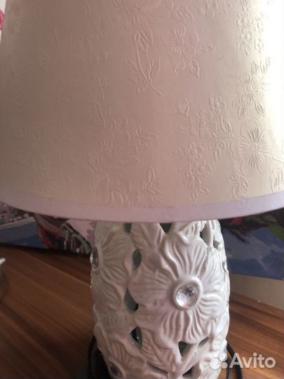 Лампа настольная