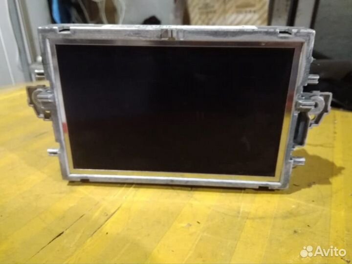 Монитор центральный дисплей Mercedes w212