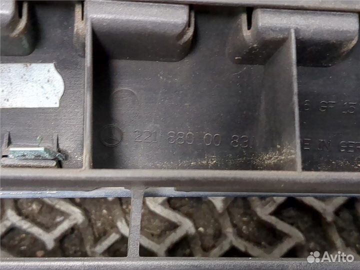 Решетка радиатора Mercedes S W221, 2007